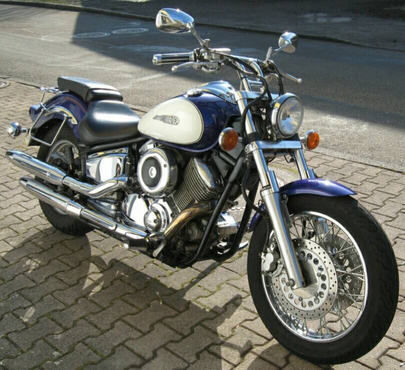 Yamaha Dragstar XVS 1100 Custom